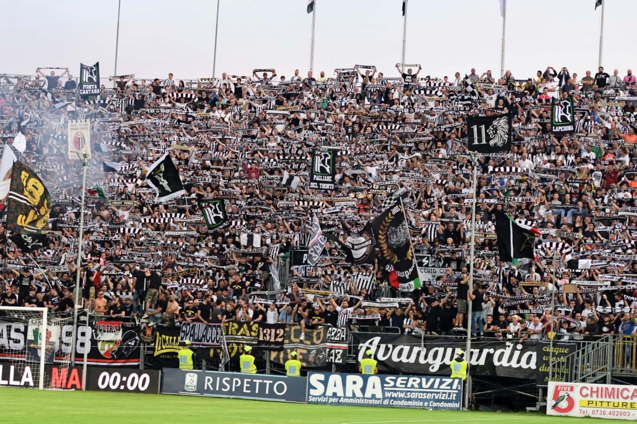 Curva mobile e seggiolini, <br> il Comune tira fuori <br> oltre 100.000 euro