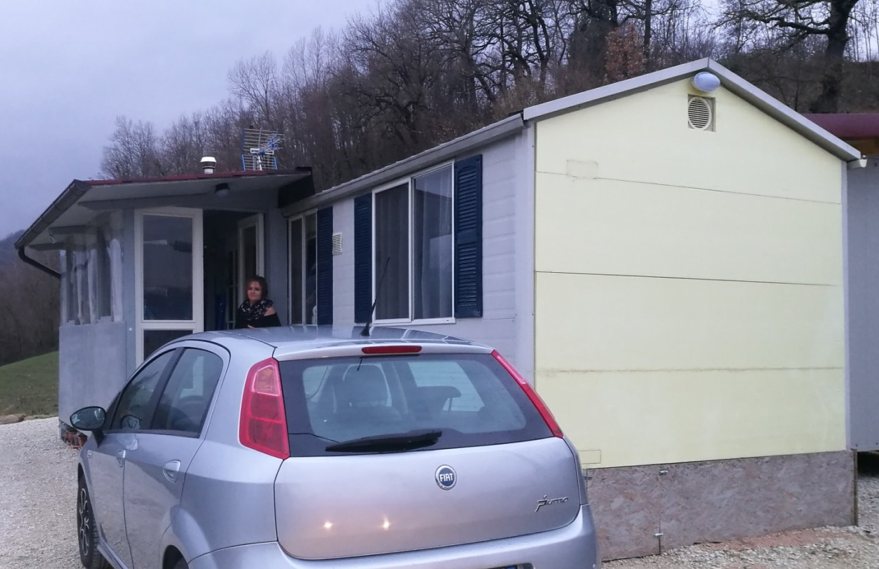 Sfollati in container, casette e roulotte: <br> «Anche a loro spetta il cas»