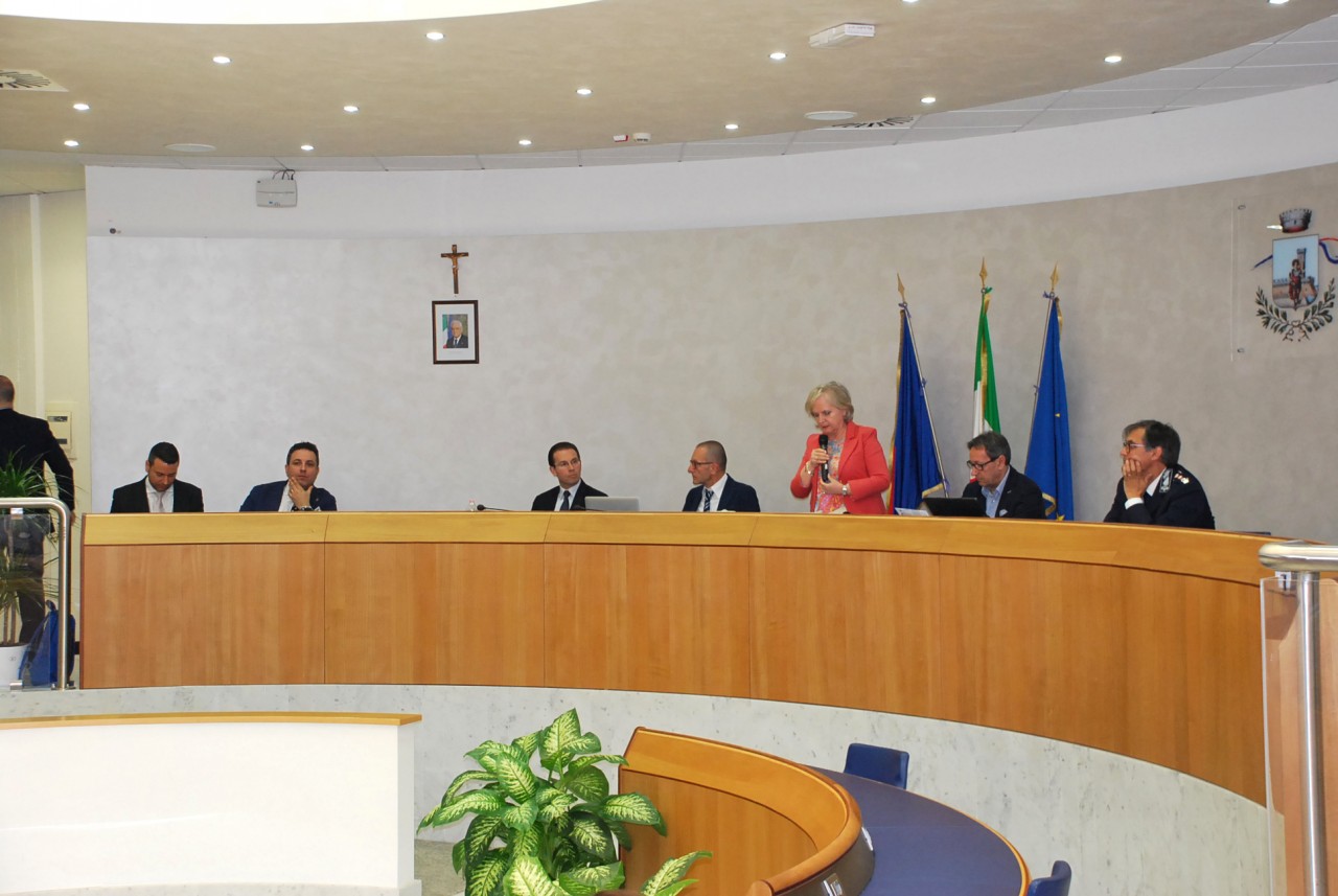 Sicurezza urbana, <br> il Comune cerca fondi