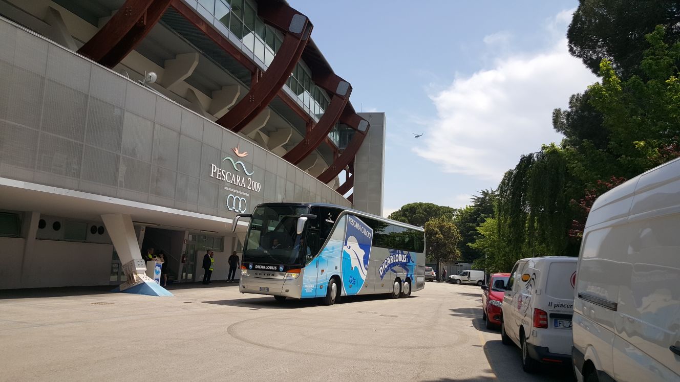 In arrivo l’onda bianconera a Pescara <br> Tifosi in coda al casello per i controlli