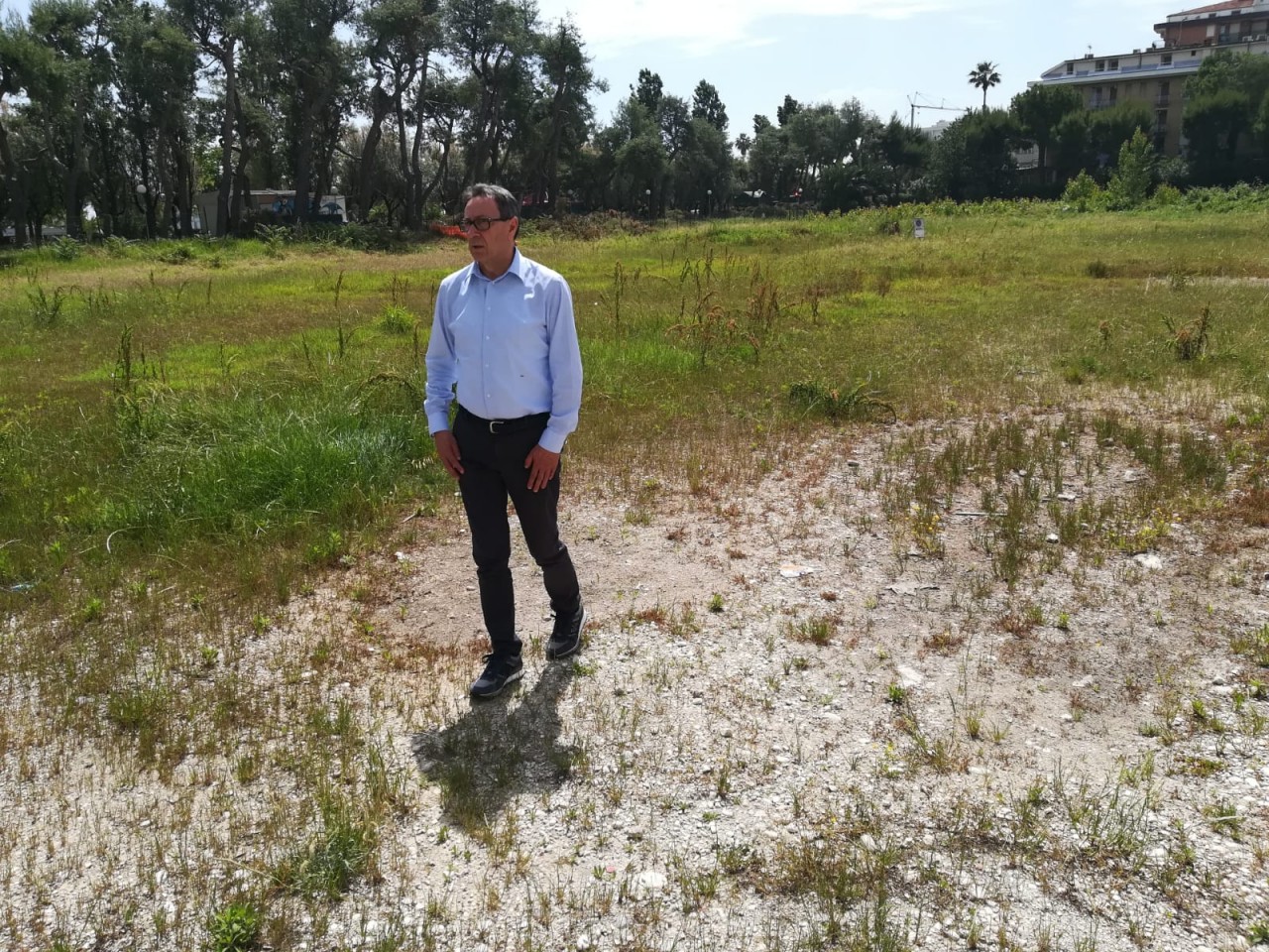 L’area ex Tirassegno da venerdì <br> torna a essere parcheggio gratuito