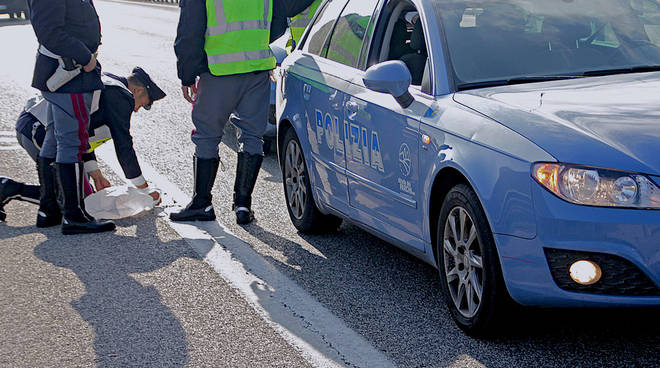 Sbalzato dallo scooter, è grave <br> Trentenne trasferito al Torrette