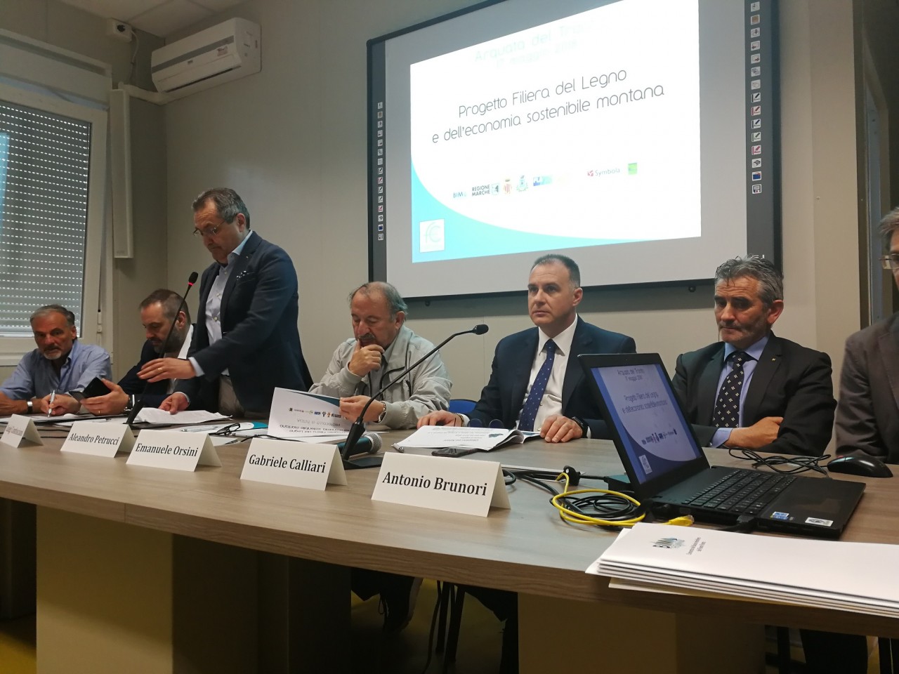 Ecco la filiera del legno <br> e dell’economia sostenibile montana: <br> la vita ricomincia anche così
