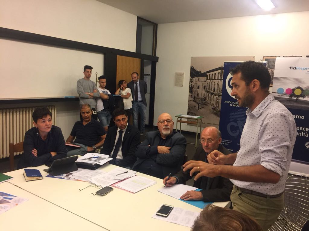 Accesso al credito e bandi <br> Le opportunità illustrate <br> nell’incontro di Comunanza