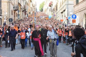 La marea dei 60mila fedeli <br> arrivata a Loreto (Foto e Video)