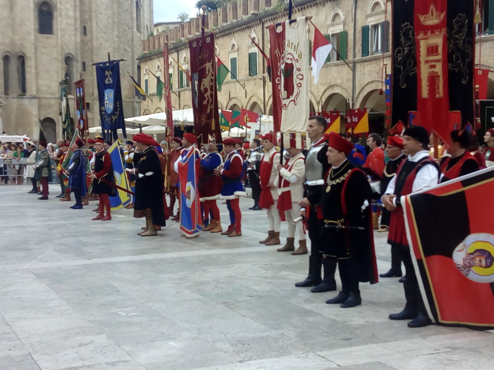 Il freddo non ferma la Quintana: <br> fra due mesi le prime prove dei cavalli