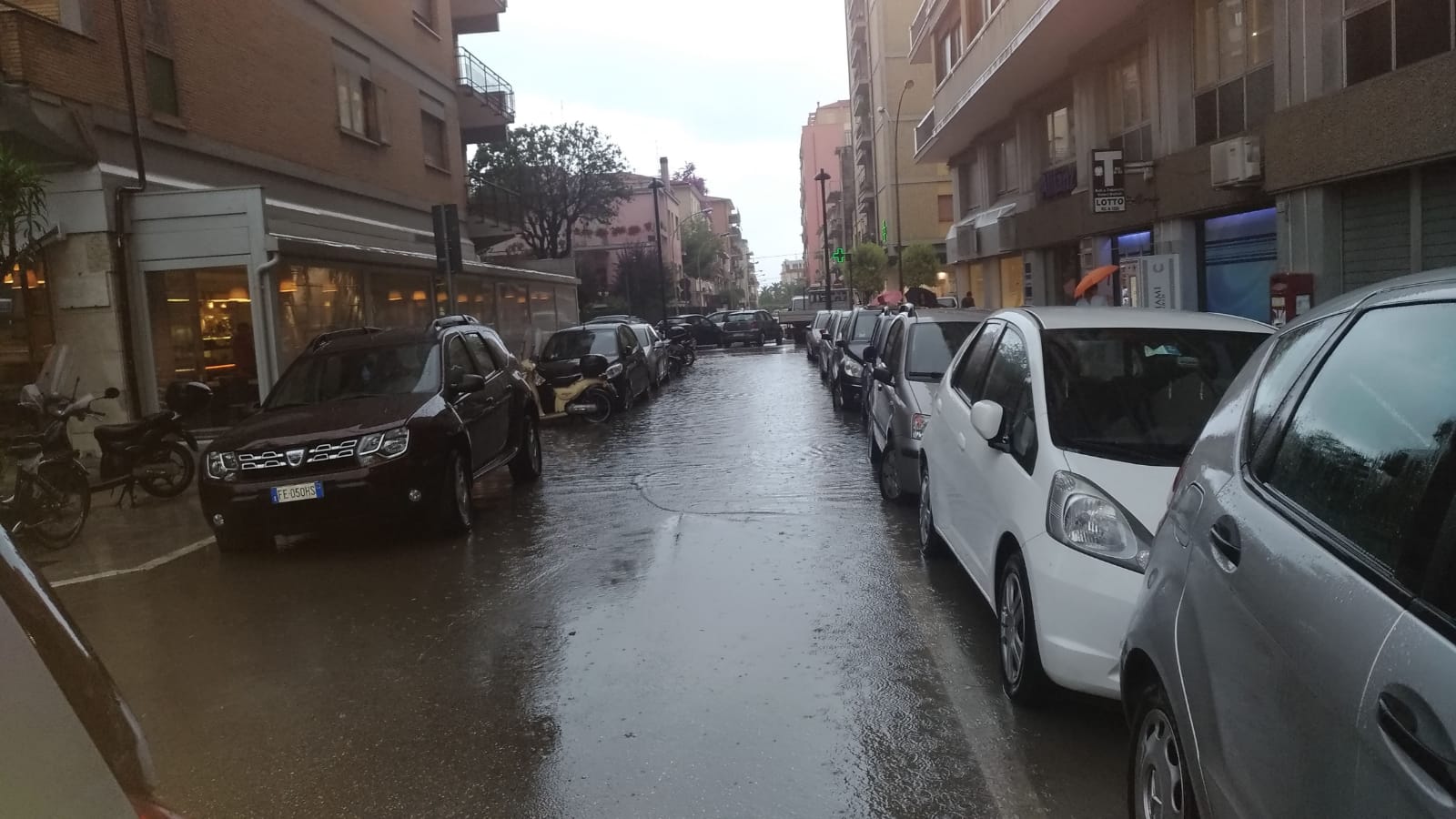 Bombe d’acqua su tutto il territorio, <br> strade allagate e sottopassi chiusi