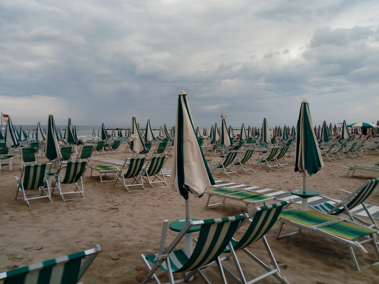 Addio spiagge libere, <br> anche nelle Marche <br> comandano gli stabilimenti