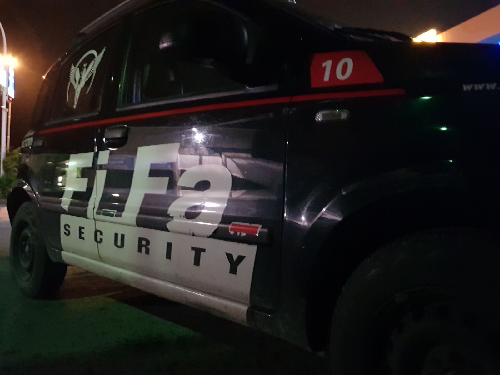 Camionista a terra, salvato <br> da un agente della Fifa security