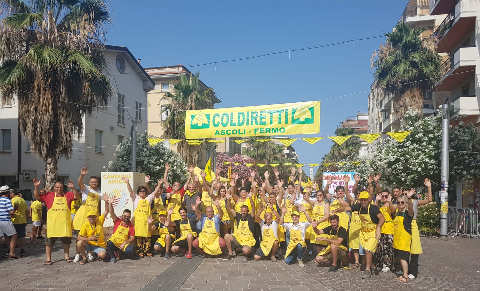 Il corteo dei trattori di Coldiretti <br> per “Amica on the beach”