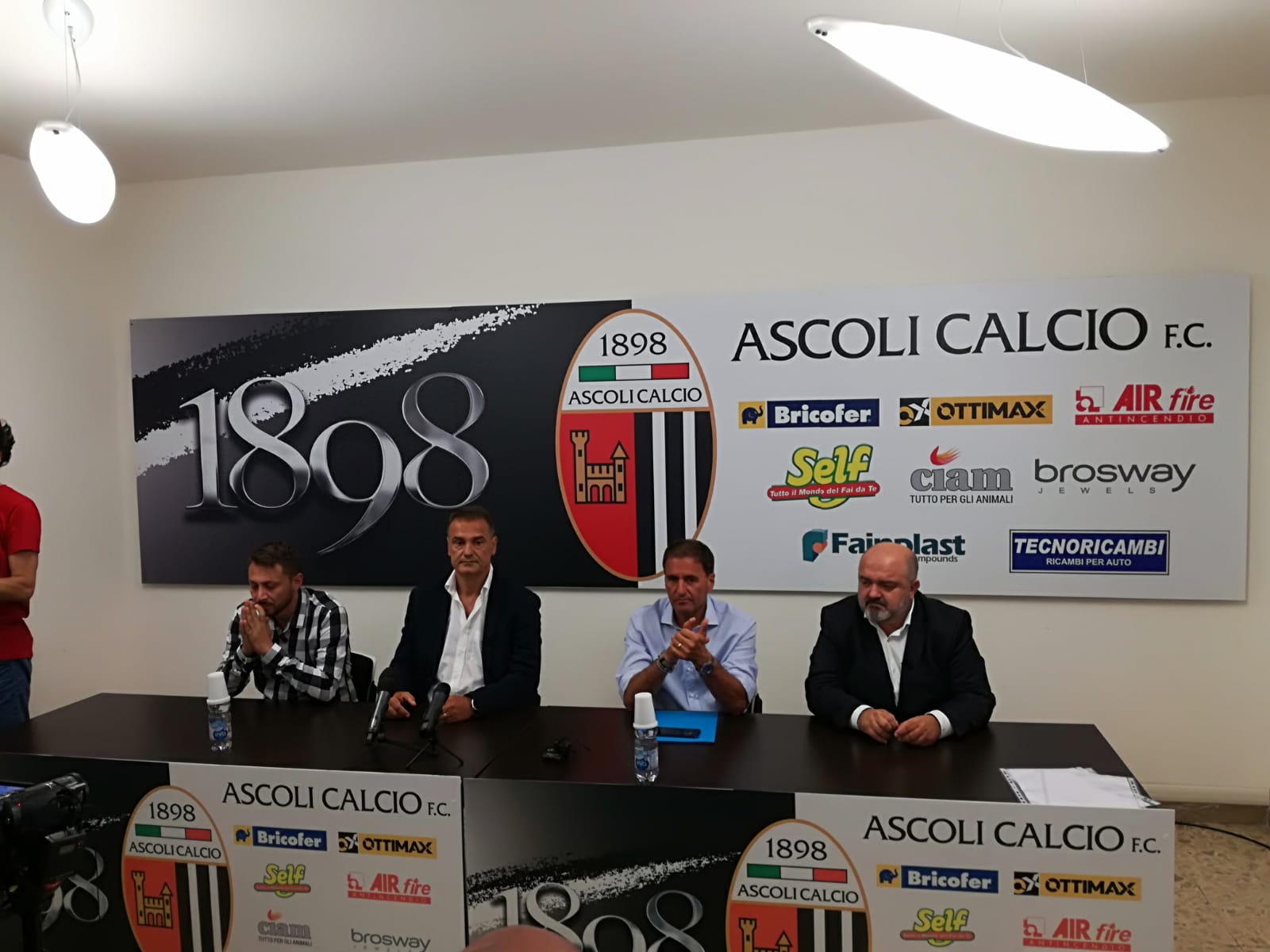<span> Ascoli, ecco Vivarini: <br> «Un onore essere qui» <br> </span> Il video integrale della presentazione