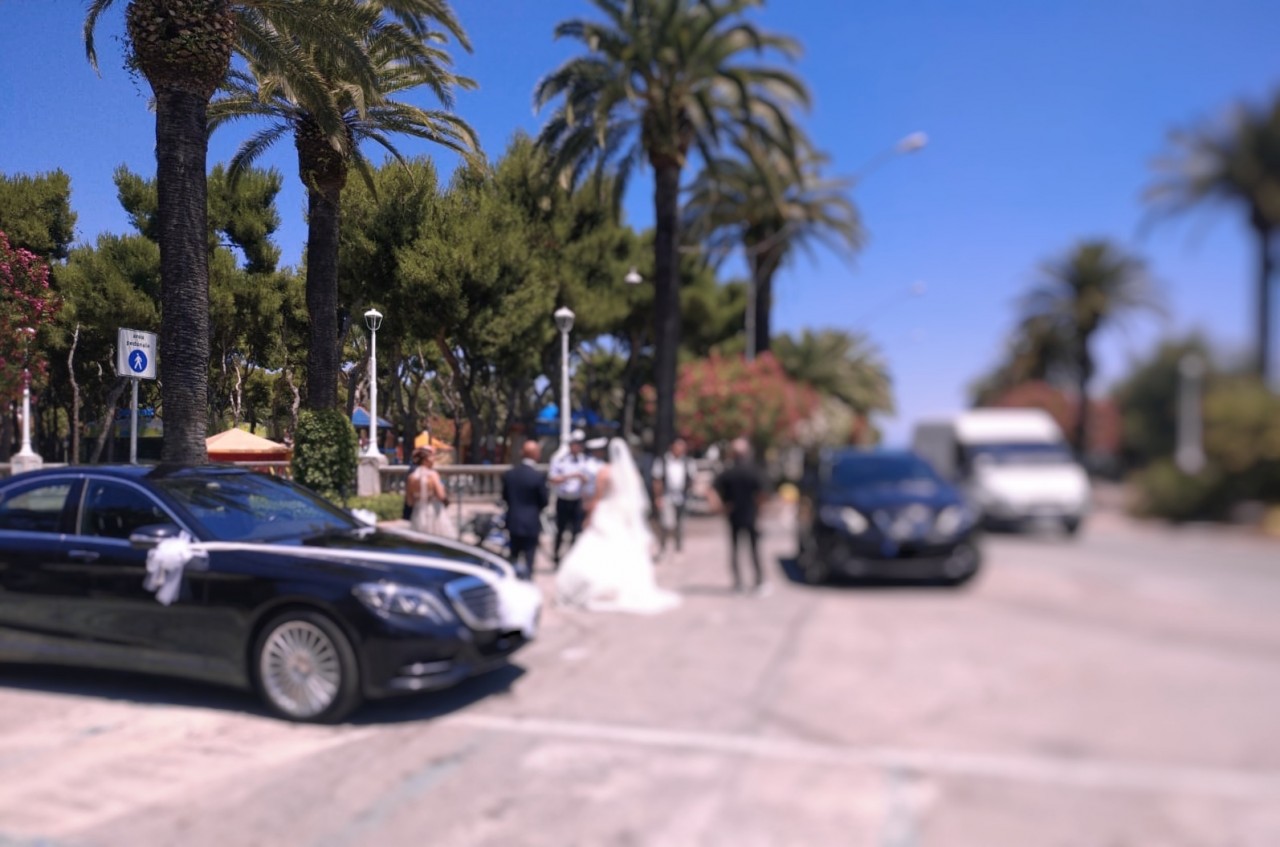 Foto di matrimonio con rissa, <br> ma l’amore resta intatto