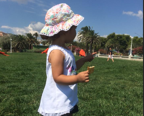 Una bambina scrive a Piunti: <br> «Grazie per gli animaletti colorati»