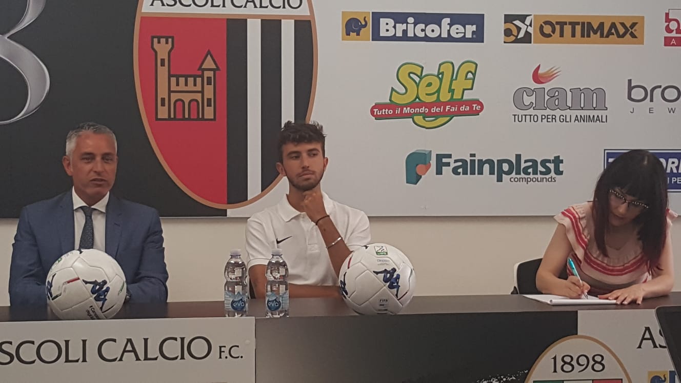 Dalla maturità alla cadetteria <br> Ecco Valeau, il mancino tuttofare <br> Società: l’ovale adesso è ufficiale