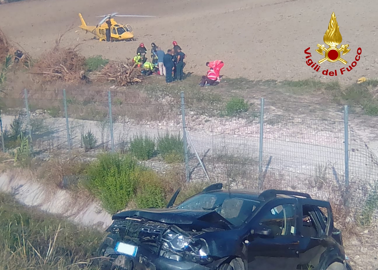 Incidente in A14, passeggero <br> sbalzato fuori dall’auto