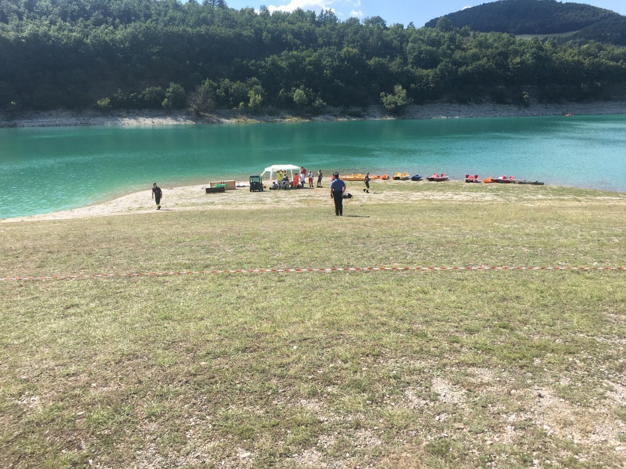 Fa il bagno nel lago di Fiastra, <br> non riesce più a tornare a galla: <br> nessuna traccia del 23enne