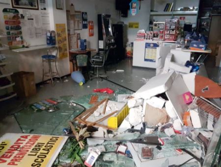Banda dei furti con spaccata, <br> catturato il capo: <br> 35 colpi tra Marche e Abruzzo