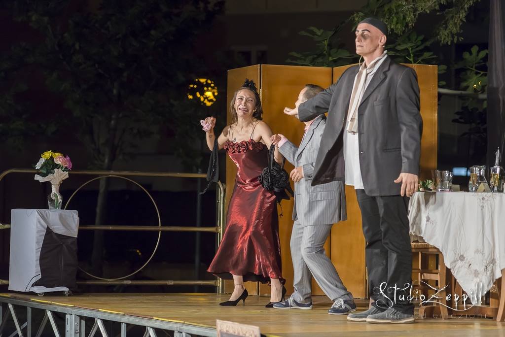 “Teatro, musica e follia” <br> gli O’Scenici <br> alla Palazzina Azzurra