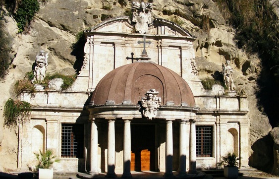 “Sulle orme di Sant’Emidio”, <br> camminata e visite guidate