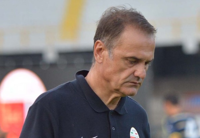 Ascoli, un esordio disastroso <br> La Viterbese passeggia <br> Cori dei tifosi a fine partita