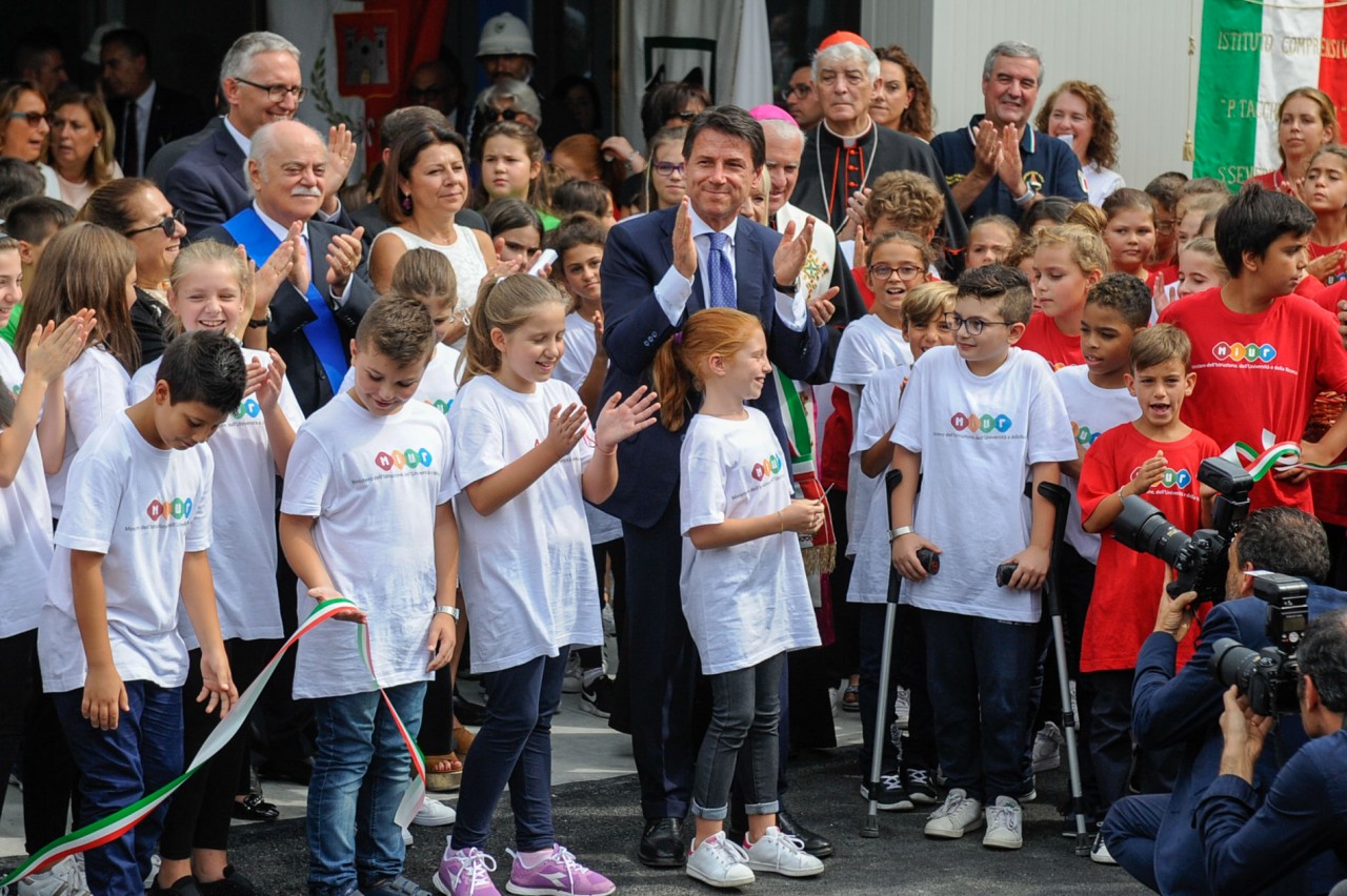 Il premier Conte a San Severino <br> «Sosterrò territori colpiti dal sisma» <span> (Foto) </span>