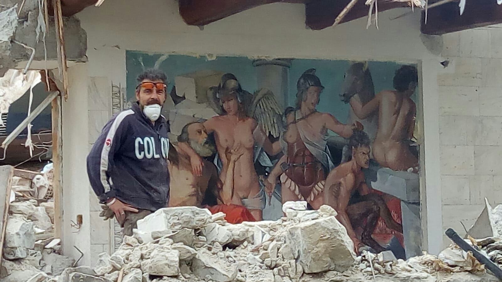 Pretare, la rabbia dei terremotati: <br> «La ricostruzione non è mai iniziata <br> e le macerie diventano un set»