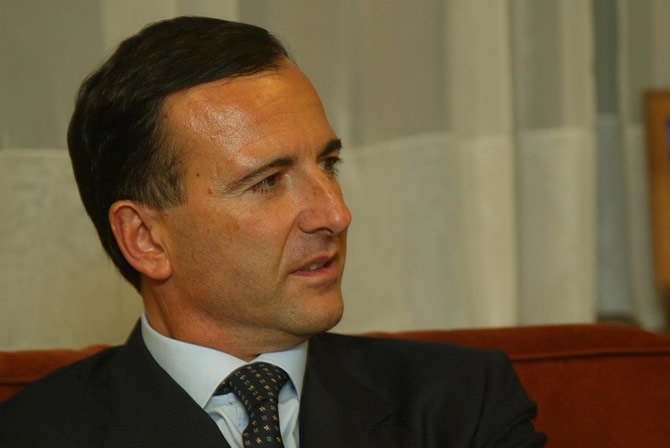 Serie B, in 6 col fiato sospeso <br> Ripescaggi, si decide venerdì: <br> campionato a 19 oppure a 22?