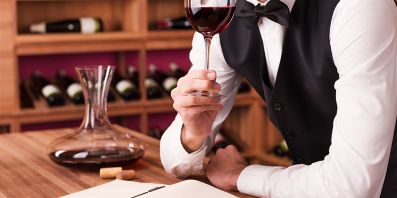 Il Meletti ospiterà <br> per dodici mesi <br> un corso da sommelier