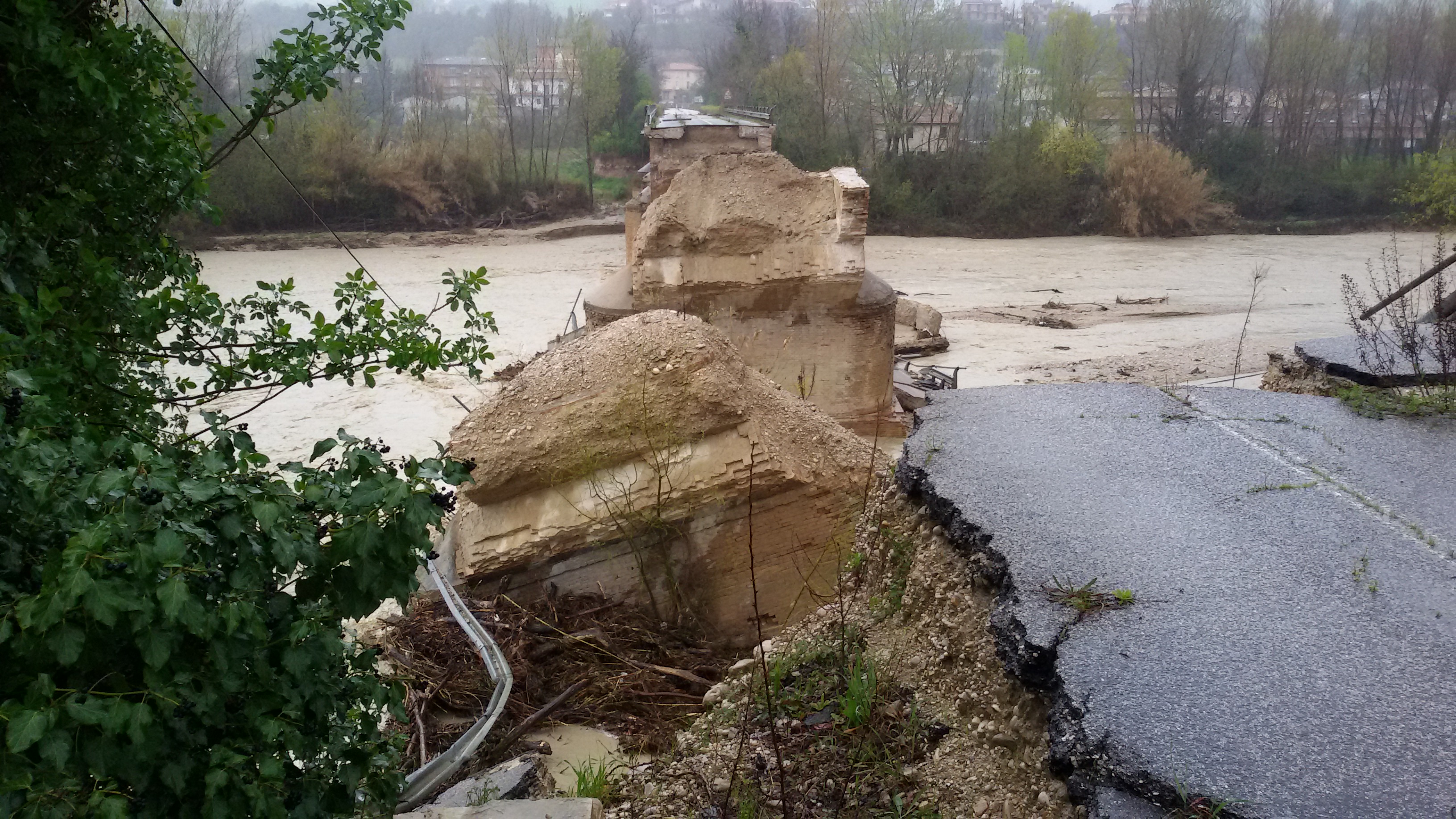 Riunione ad Ascoli sul futuro <br> del ponte tra Rubbianello e Montefiore