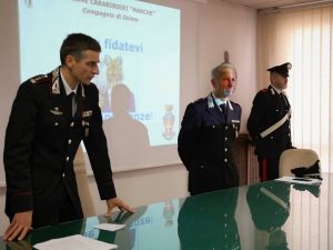 «E’ qui che si affitta?»:<br> arrestata banda di rom <br> che rubava a casa degli anziani