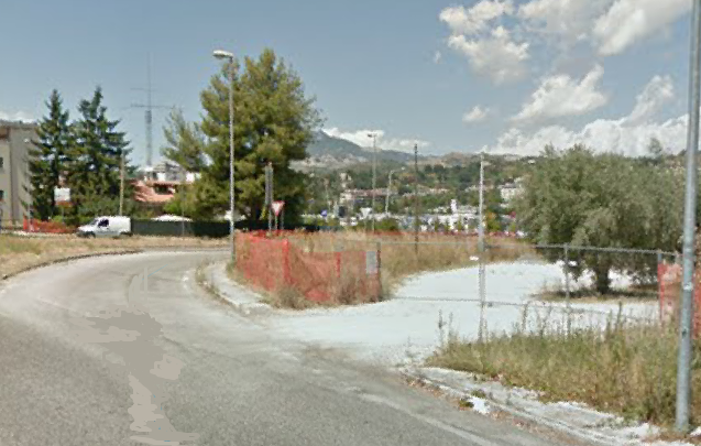 Rotatoria bella da vedersi, <br> ma “trappola” per i mezzi pesanti