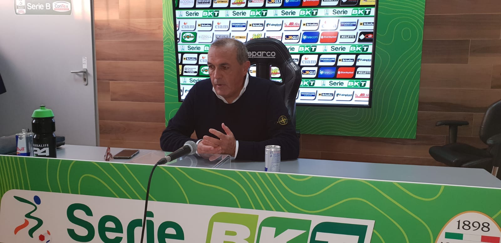 Castori: «Colpiti da un contropiede, <br> poi non si è più giocato a calcio»