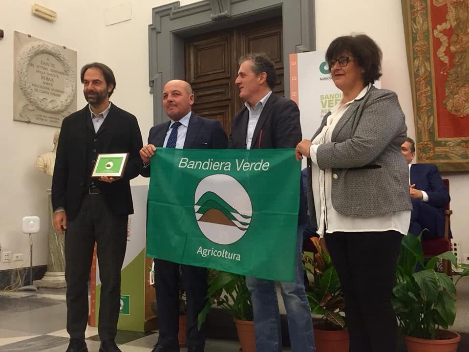 RisorgiMarche, <br> premio Bandiera Verde <br> a Neri Marcorè
