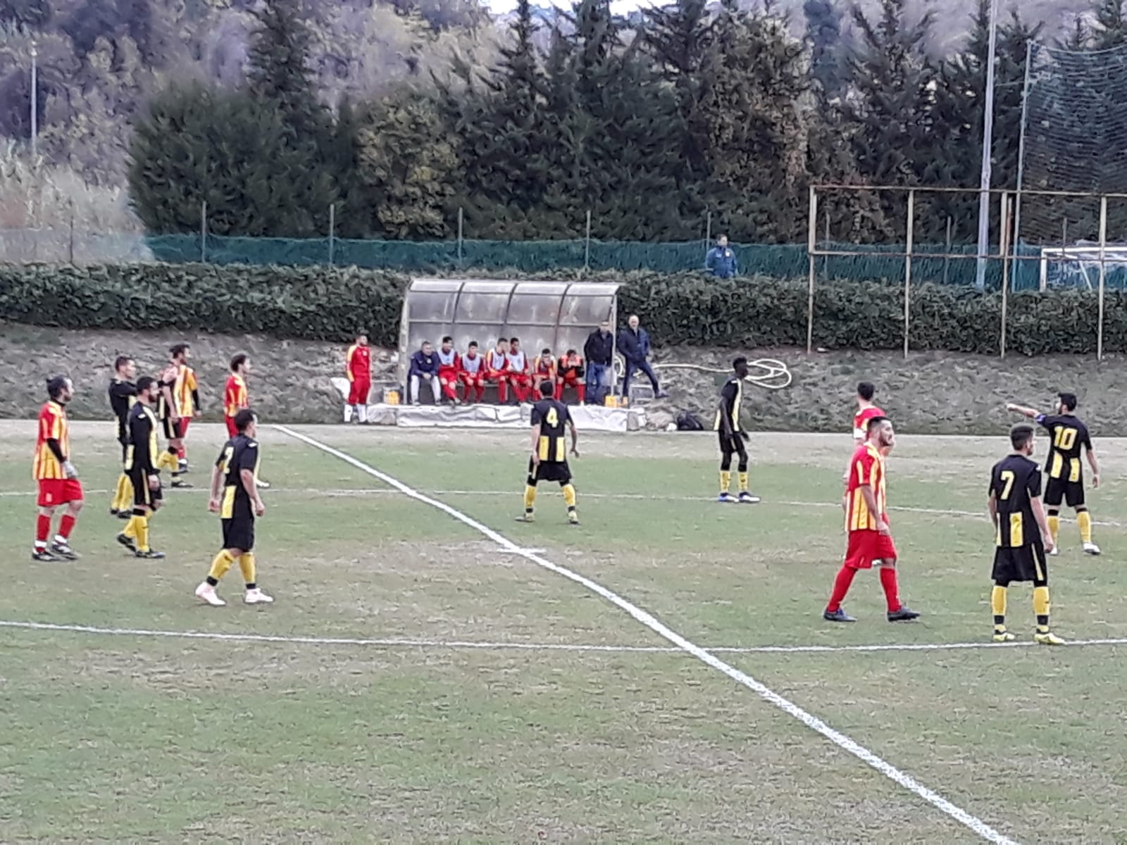 Cossinea in solitudine <br> Torrione e Santa Maria, <br> continua il duello