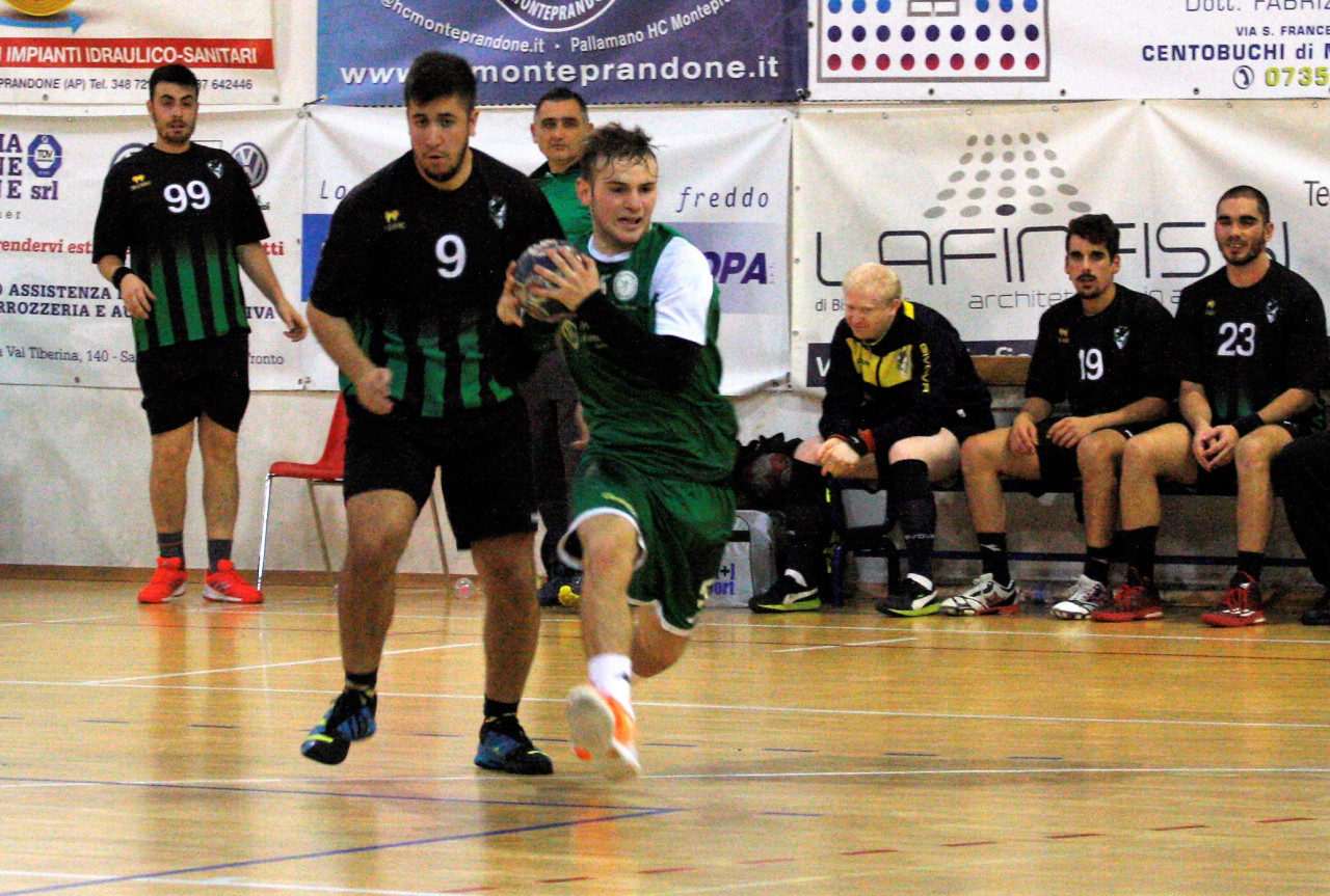 HC Monteprandone <br> cerca il colpo a Chiaravalle