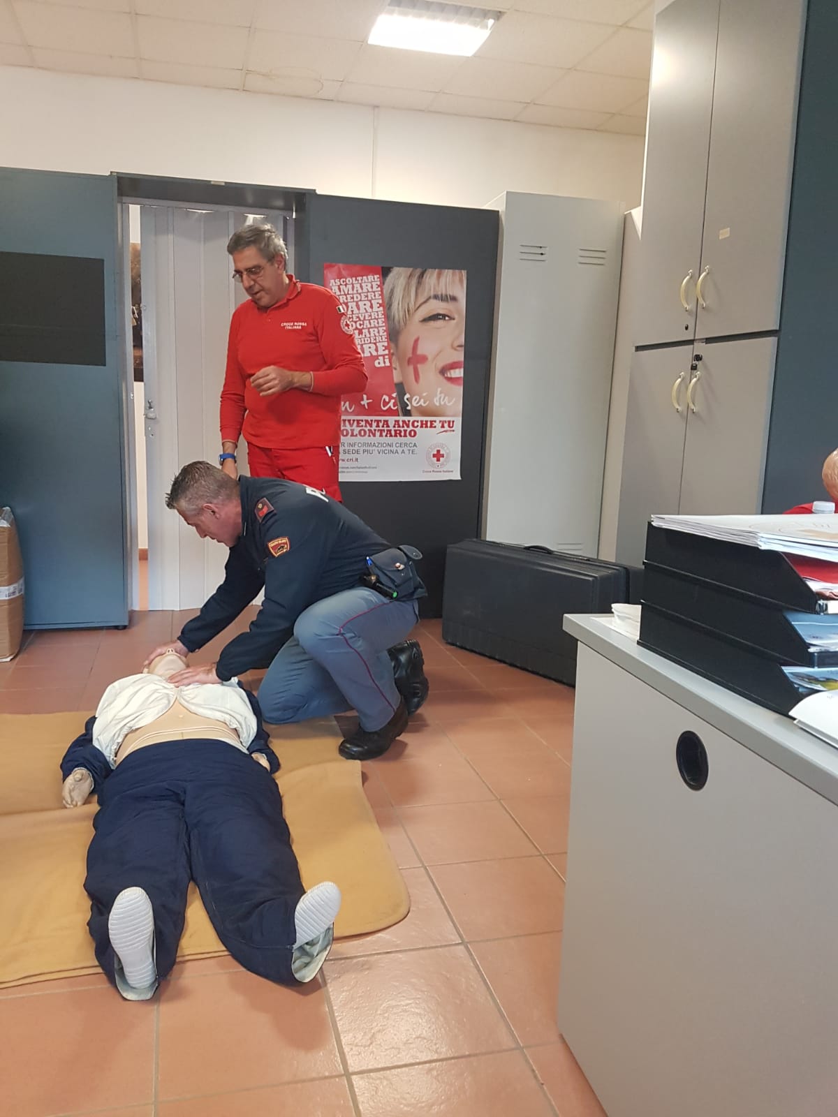 Come riconoscere un arresto cardiaco, <br> adesso lo sanno pure i poliziotti