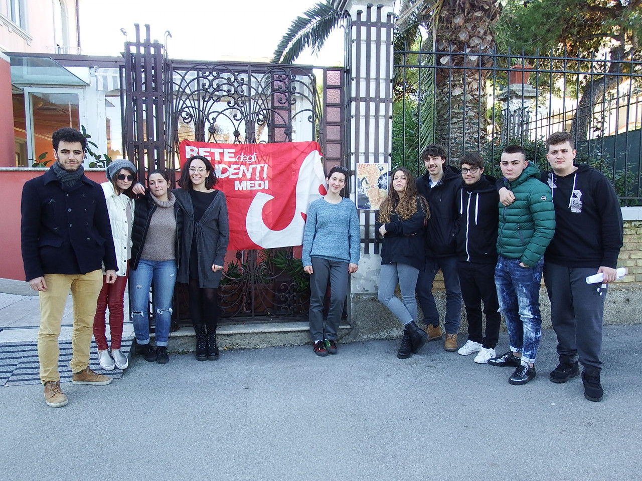 Scuole superiori, corteo di protesta: <br> si preannuncia una mattinata di caos
