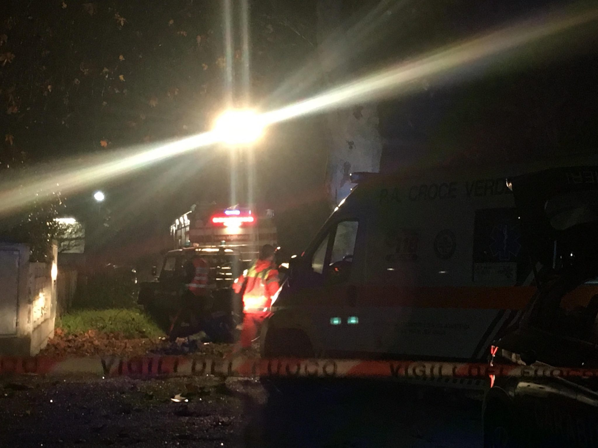 Schianto contro un albero, <br> muore sul colpo un 37enne