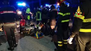 Tragedia in discoteca, <br> scatta il panico per lo spray: <br> morti nella calca 5 ragazzi e una mamma