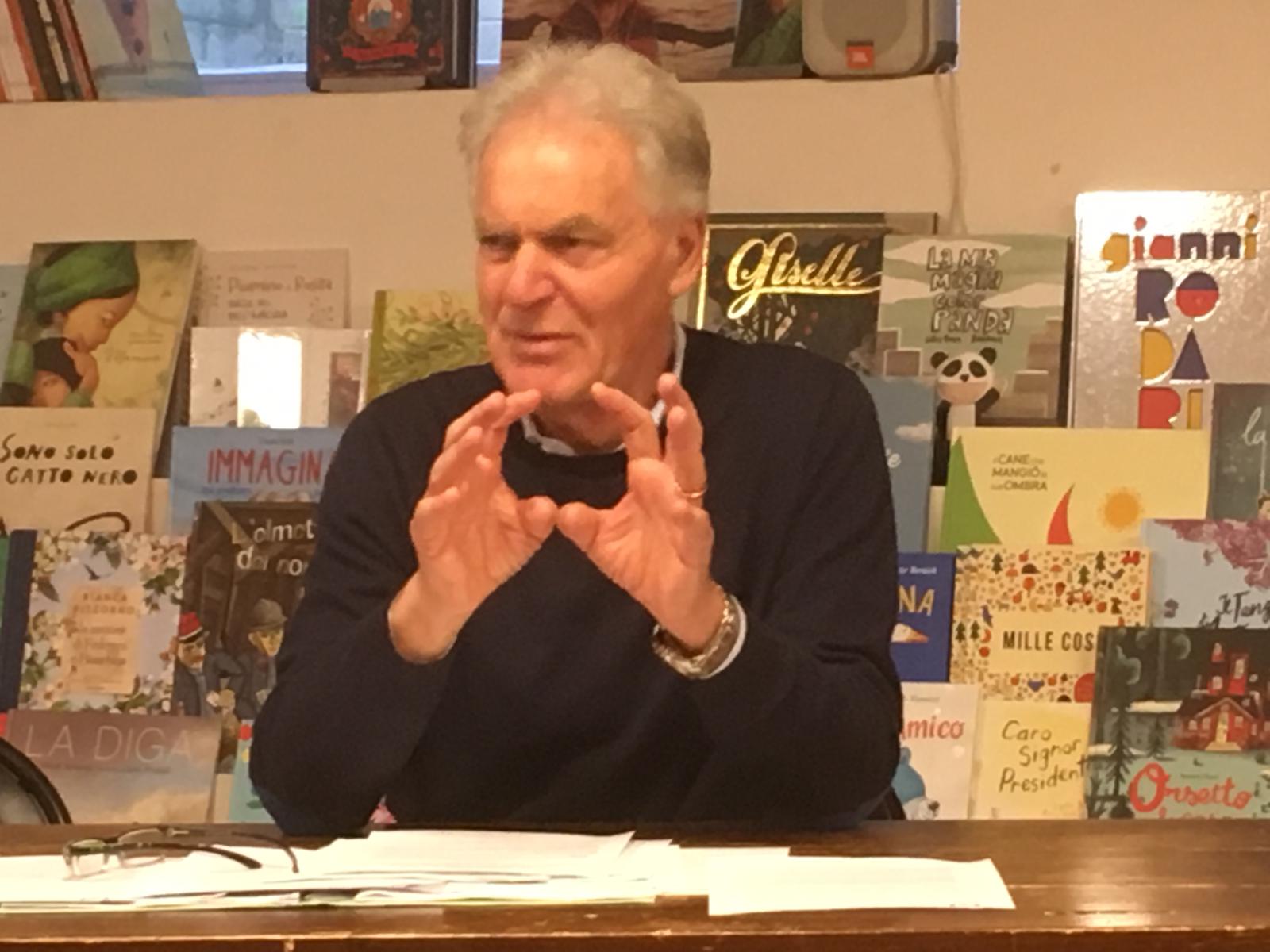 Celani spiega la riforma dell’Erap: <br> «Case popolari agli stranieri <br> da almeno cinque anni nelle Marche»