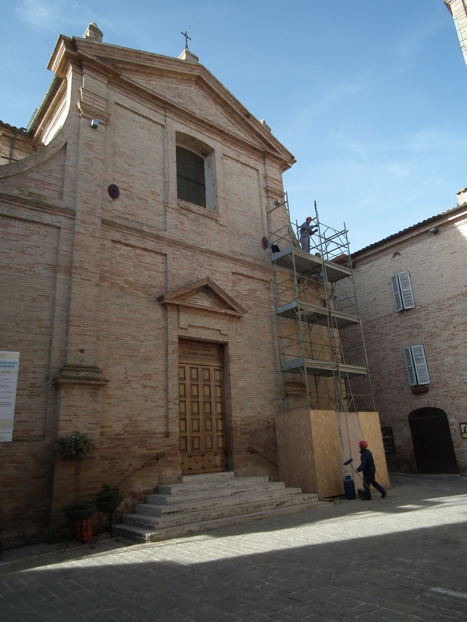 Per la festa dell’Immacolata <br> il paese si fa un regalo: <br> riapre la chiesa di Santa Maria Assunta