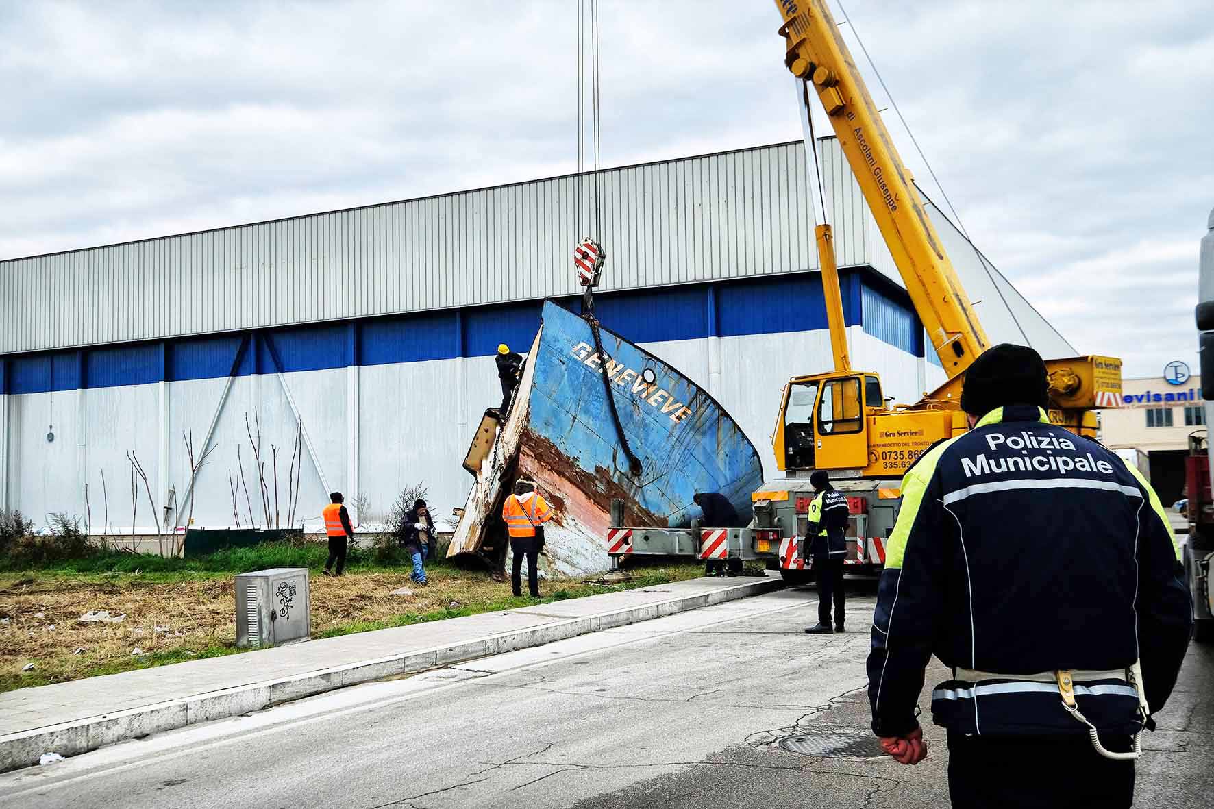 Prua della Geneviève, <br> bando riaperto <br> per la ricerca di sponsor