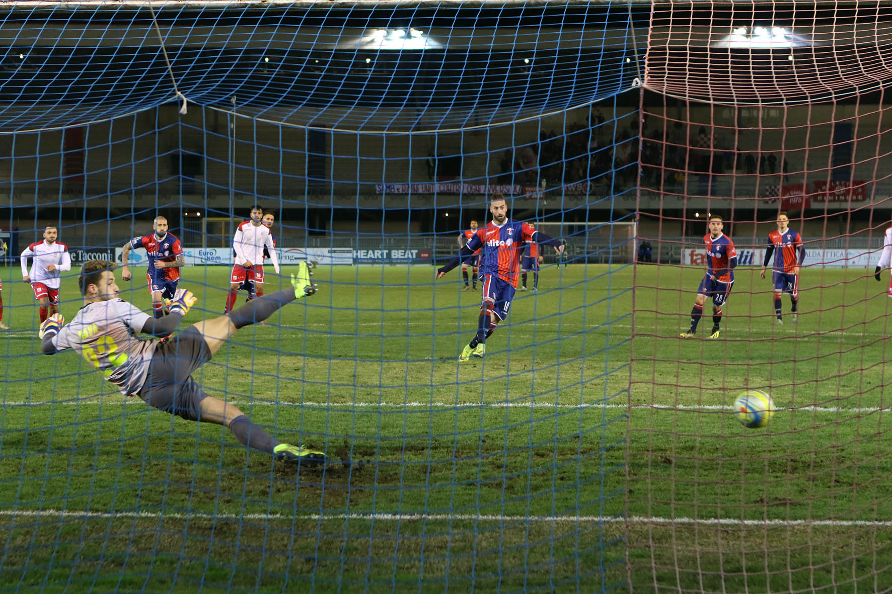 La Samb batte il Rimini 1-0 e vede i playoff Decide un rigore di Calderini nel finale (Fotogallery)
