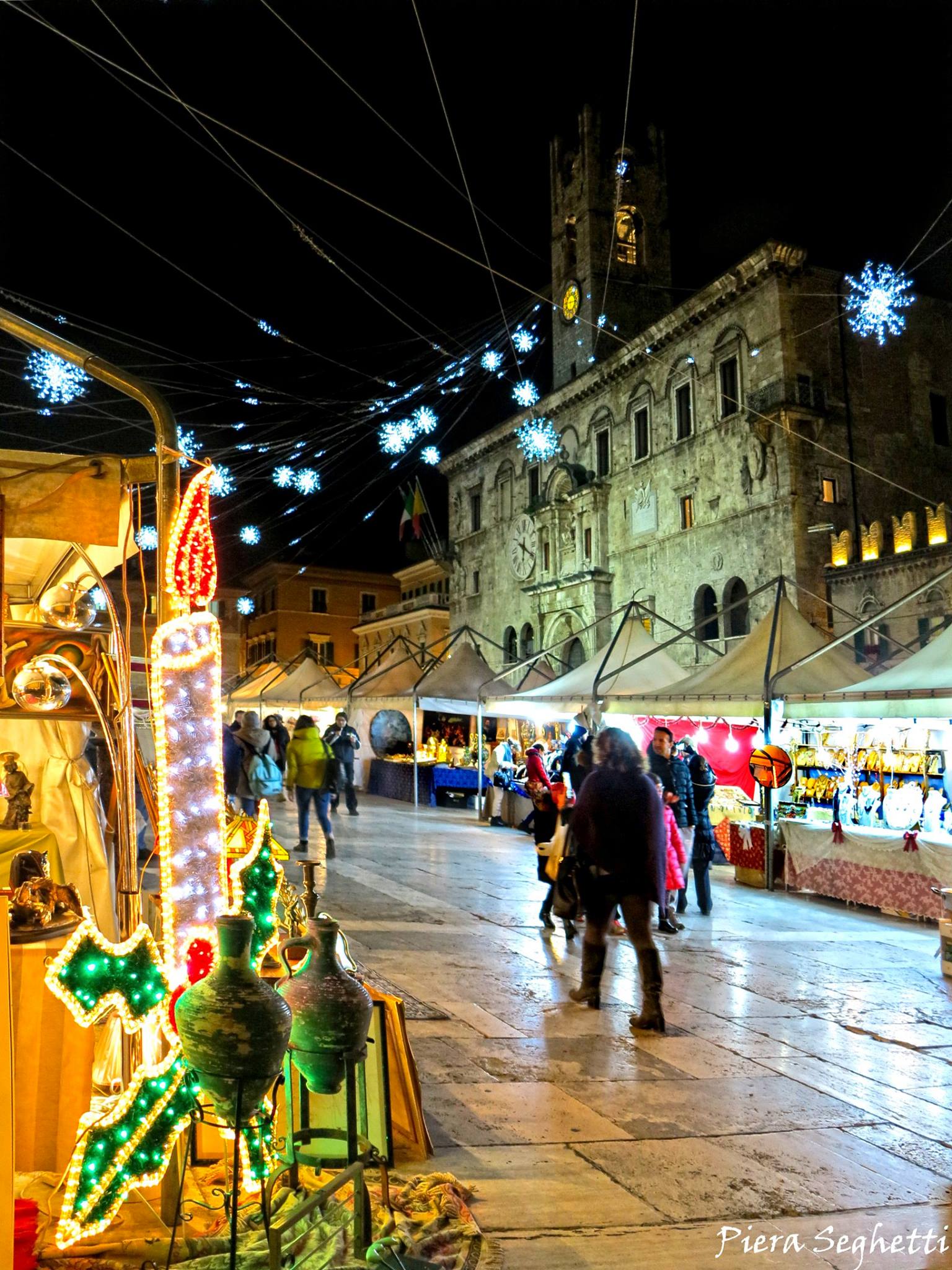Mercatino Antiquario, <br> presepi protagonisti <br> nell’ultimo appuntamento del 2018