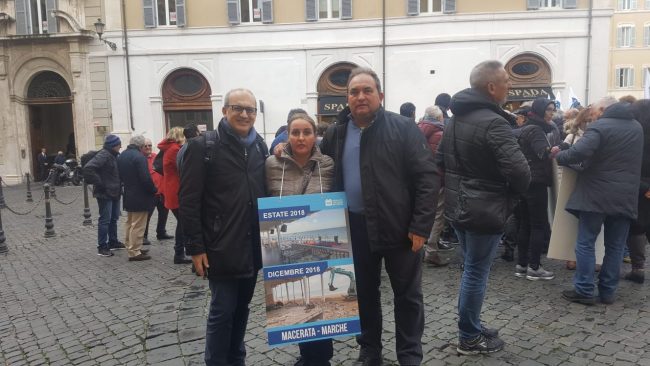 Bolkestein, proroga di 15 anni <br> per le concessioni balneari