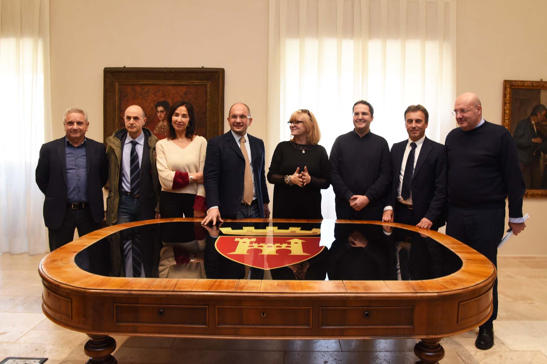 Giunta Castelli all’addio: <br> «Lasciamo 25 milioni di opere pubbliche da realizzare» <br> <span> (Fotogallery e Video)
