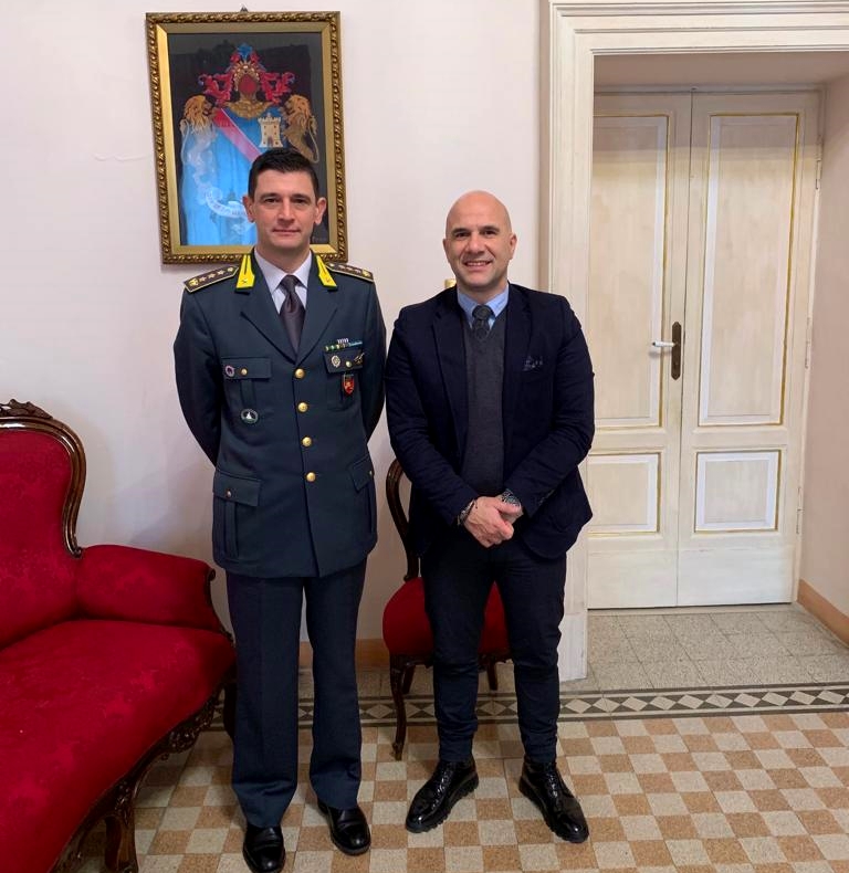 Il Comandante Iadarola <br> ricevuto dal sindaco Lucciarini
