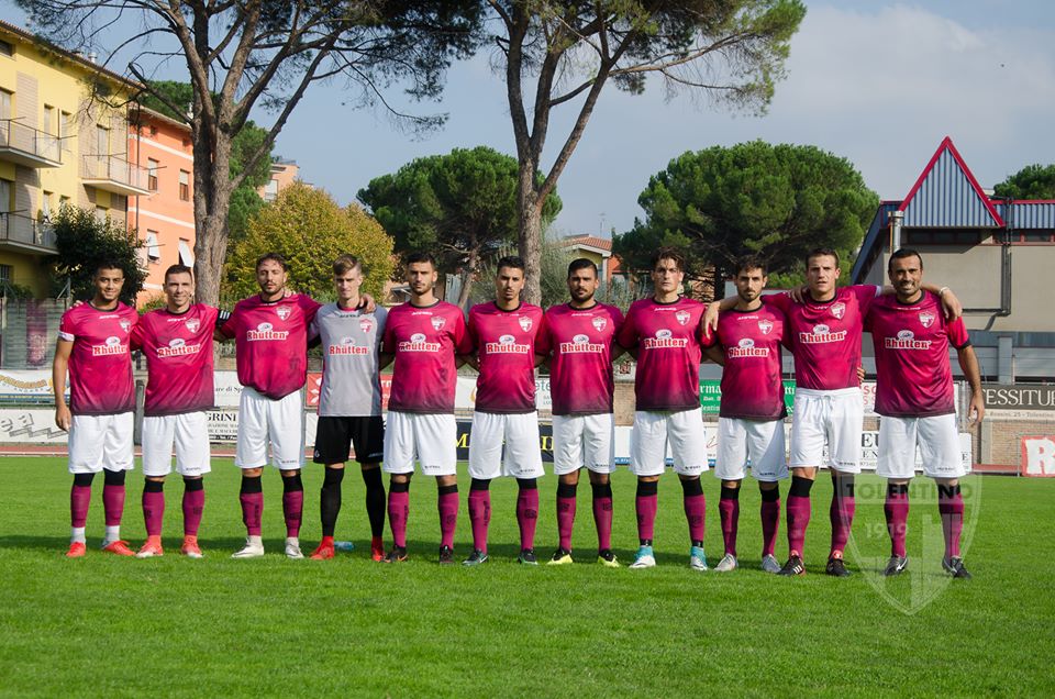 Il Grottammare resta in dieci <br> e deve arrendersi (2-0) a Tolentino