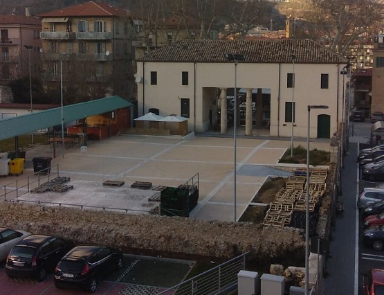 “Fly to South Africa” al Sestiere di Porta Romana: video e “lezione” quintanara in inglese
