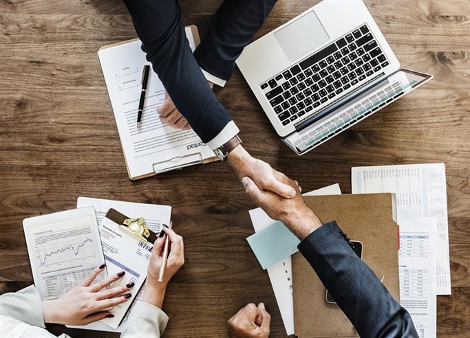 Auto nuova e ecologica, <br> contributo di 1.000 euro <br> per gli agenti di commercio